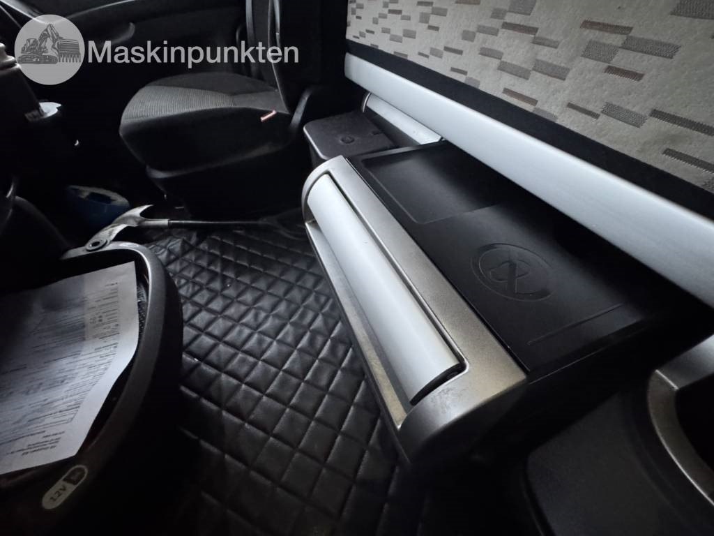 Tracteur routier DAF FTG XF 510 Z: photos 47 Tracteur routier DAF FTG XF 510 Z: photos 47