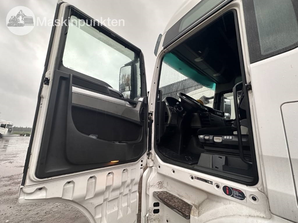 Tracteur routier MAN TGX 28.500: photos 32