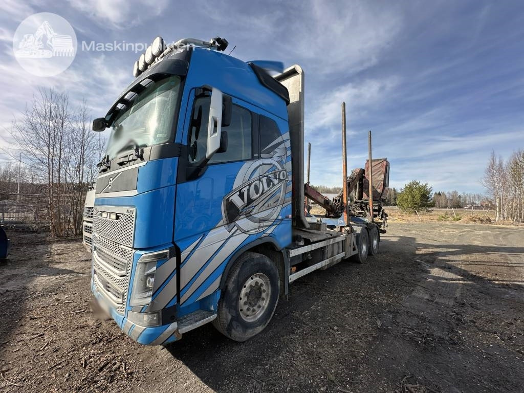 Volvo FH 16 750 - Camion grumier: photos 2 Volvo FH 16 750 - Camion grumier: photos 2