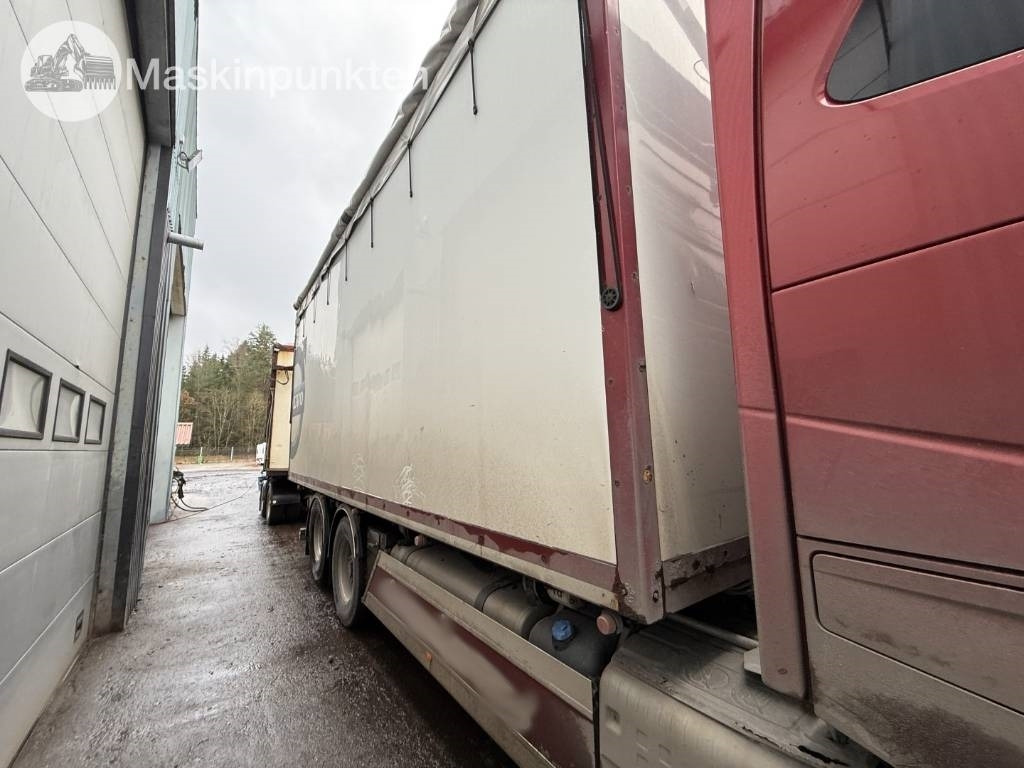 Volvo FH 16 - Camion grumier: photos 4 Volvo FH 16 - Camion grumier: photos 4