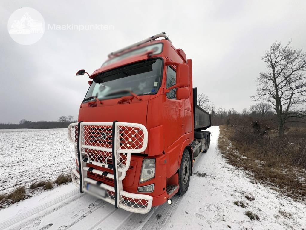 Volvo FH 550 - Camion ampliroll: photos 3 Volvo FH 550 - Camion ampliroll: photos 3
