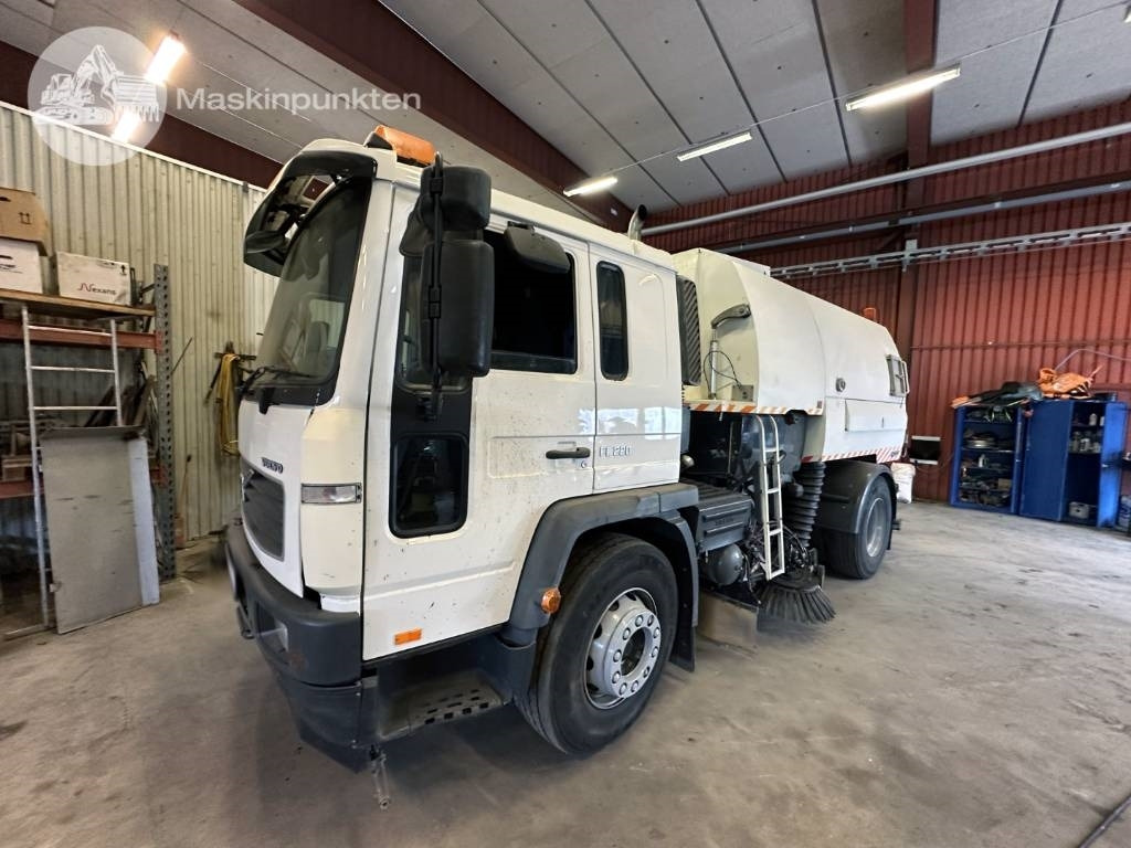 Volvo FL 618 - Benne à ordures ménagères: photos 1 Volvo FL 618 - Benne à ordures ménagères: photos 1
