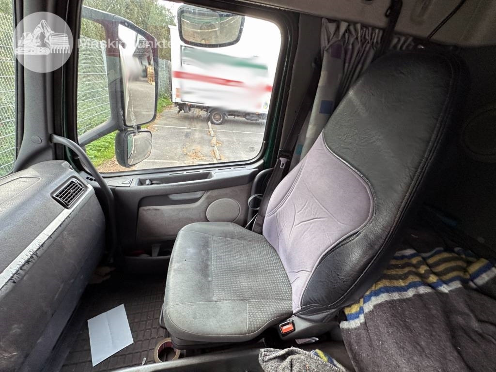 Camion fourgon Volvo FM 9 300: photos 35