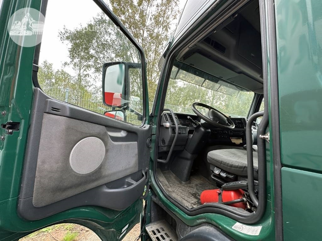 Camion fourgon Volvo FM 9 300: photos 10