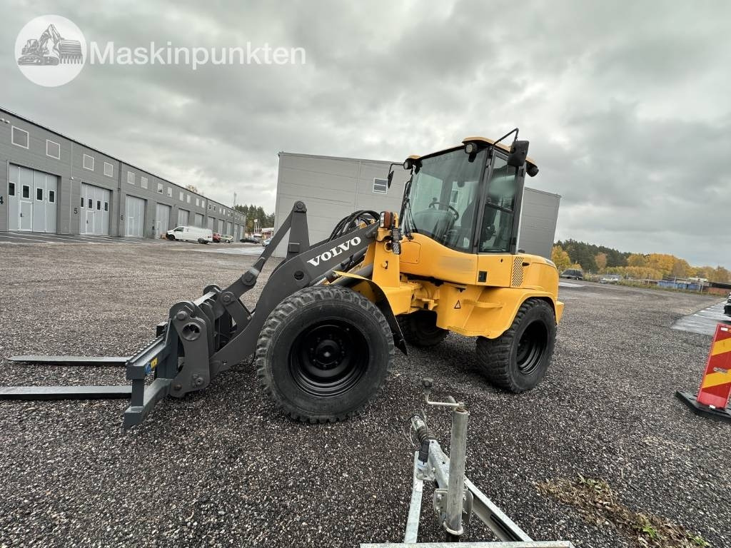 Volvo L 35 GT - Chargeuse sur pneus: photos 1 Volvo L 35 GT - Chargeuse sur pneus: photos 1