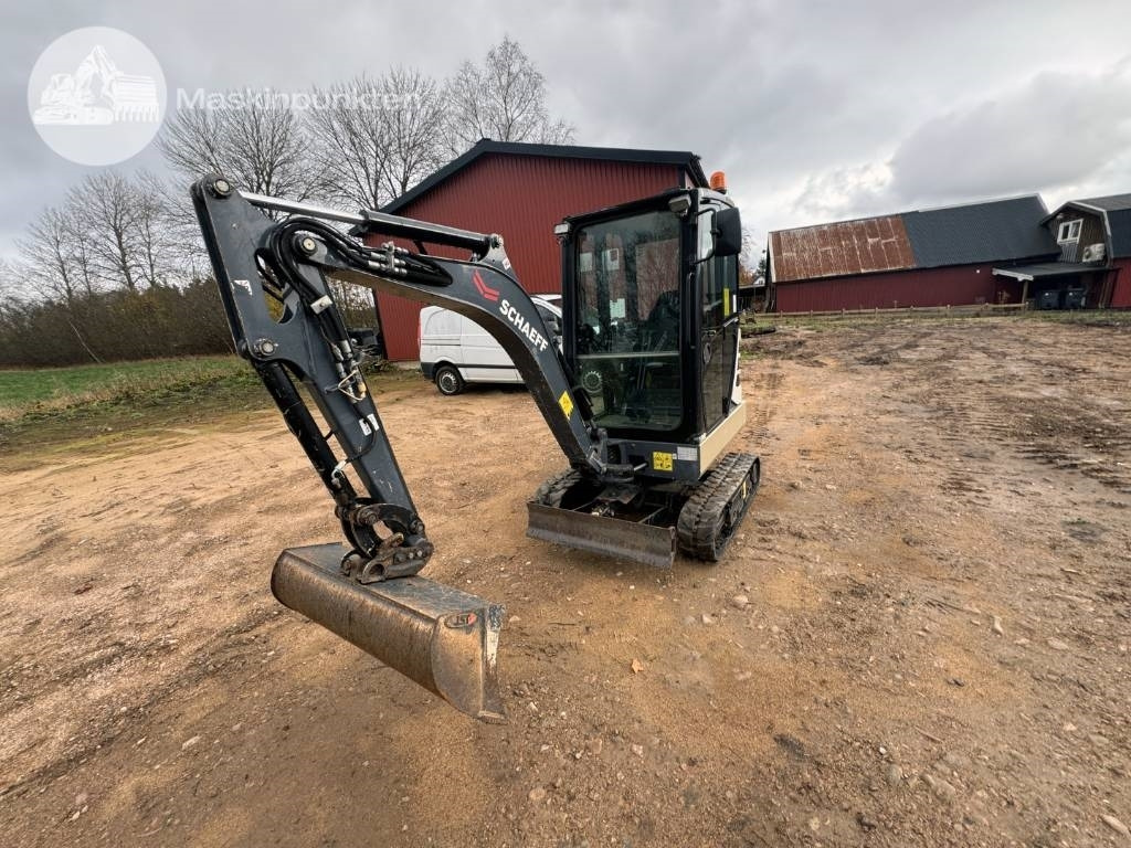 Yanmar TC 22 - Mini pelle: photos 1 Yanmar TC 22 - Mini pelle: photos 1