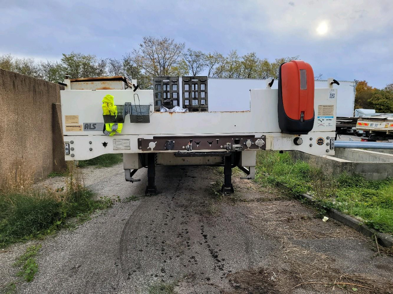 FAYMONVILLE FAYONWILL MULTIMAX - Semi-remorque surbaissé: photos 2 FAYMONVILLE FAYONWILL MULTIMAX - Semi-remorque surbaissé: photos 2