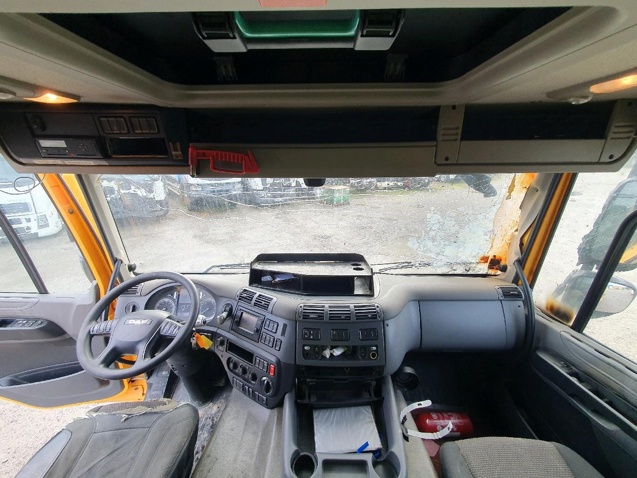 Tracteur routier DAF CF510: photos 12