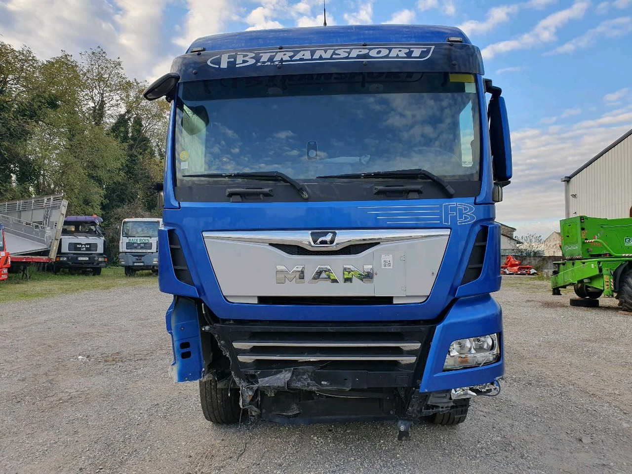 MN 19.470 - Tracteur routier: photos 2 MN 19.470 - Tracteur routier: photos 2