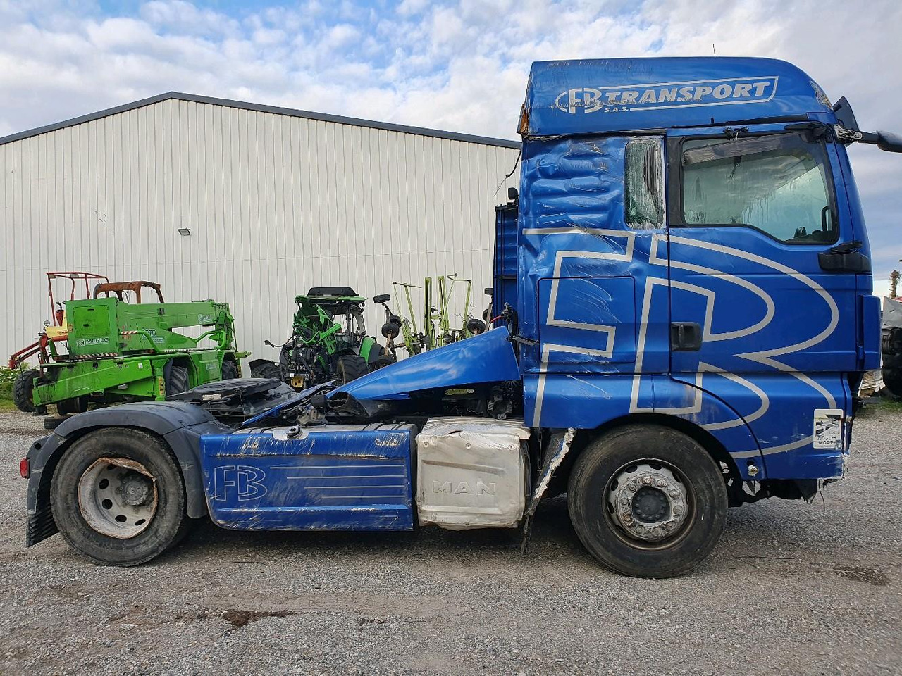MN 19.470 - Tracteur routier: photos 3 MN 19.470 - Tracteur routier: photos 3