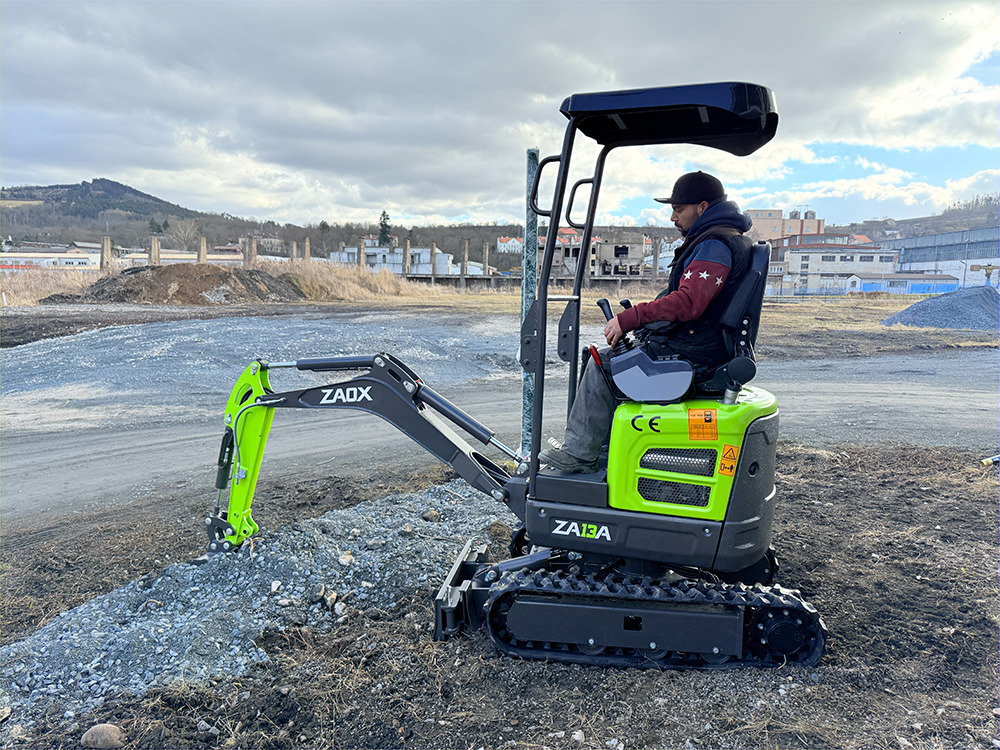 ZAOX ZA13A - Mini pelle: photos 2 ZAOX ZA13A - Mini pelle: photos 2