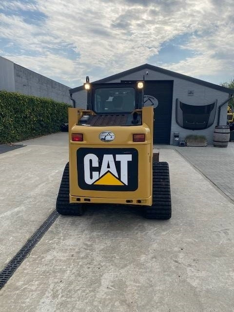 CAT 247 B 3 - Mini chargeuse: photos 2 CAT 247 B 3 - Mini chargeuse: photos 2