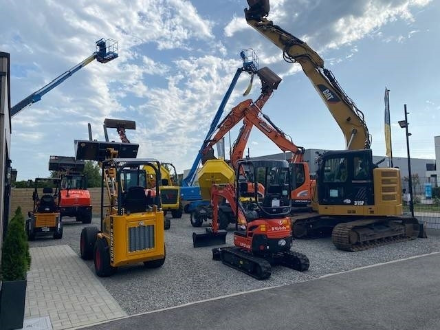 CAT 325 FL CR - Pelle sur chenille: photos 3 CAT 325 FL CR - Pelle sur chenille: photos 3