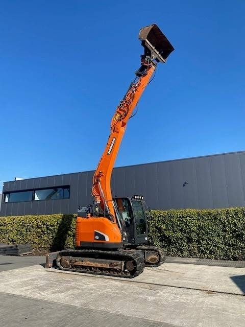 Doosan DX140 LCR-5 - Pelle sur chenille: photos 2 Doosan DX140 LCR-5 - Pelle sur chenille: photos 2