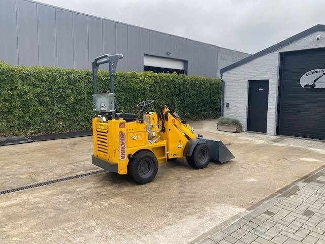 Knikmops KM 100 - Chargeuse sur pneus: photos 3 Knikmops KM 100 - Chargeuse sur pneus: photos 3