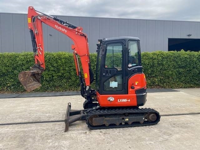 Kubota U 36-4 - Mini pelle: photos 1 Kubota U 36-4 - Mini pelle: photos 1