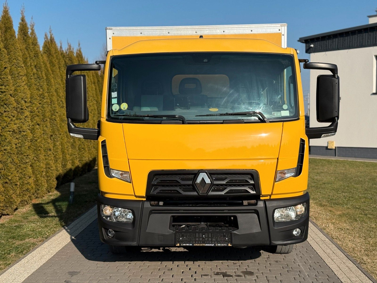 Renault D 7.5 AUTOMATIC BOX - Fourgon grand volume: photos 2 Renault D 7.5 AUTOMATIC BOX - Fourgon grand volume: photos 2