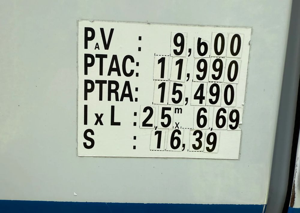 Camion avec nacelle Renault MIDLUM 180 DCI 18 M WINDA FRANCE ELEVATEUR: photos 11 Camion avec nacelle Renault MIDLUM 180 DCI 18 M WINDA FRANCE ELEVATEUR: photos 11