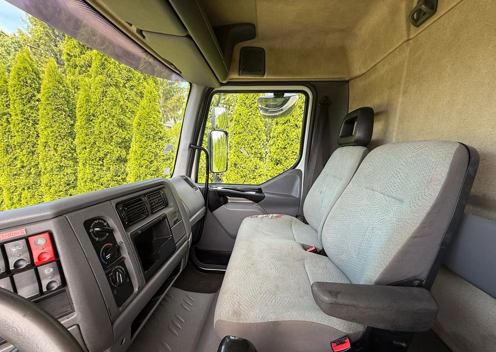 Camion avec nacelle Renault MIDLUM 180 DCI 18 M WINDA FRANCE ELEVATEUR: photos 14 Camion avec nacelle Renault MIDLUM 180 DCI 18 M WINDA FRANCE ELEVATEUR: photos 14