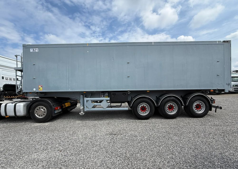 Stas 51 m3 OSIE MERCEDES PODNOSZONA OŚ - Semi-remorque benne: photos 5 Stas 51 m3 OSIE MERCEDES PODNOSZONA OŚ - Semi-remorque benne: photos 5