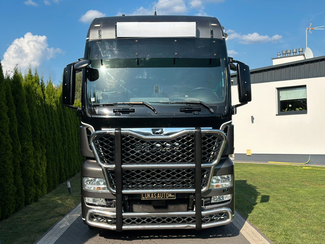 MAN TGX 18.580 D38 XXL RETARDER - Tracteur routier: photos 2 MAN TGX 18.580 D38 XXL RETARDER - Tracteur routier: photos 2