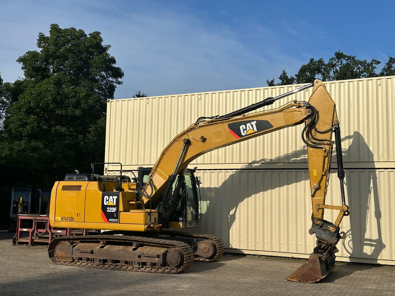 CAT 320FL / 2017 BJ / 9.933 H / Deutsche Maschine - Pelle sur chenille: photos 4 CAT 320FL / 2017 BJ / 9.933 H / Deutsche Maschine - Pelle sur chenille: photos 4