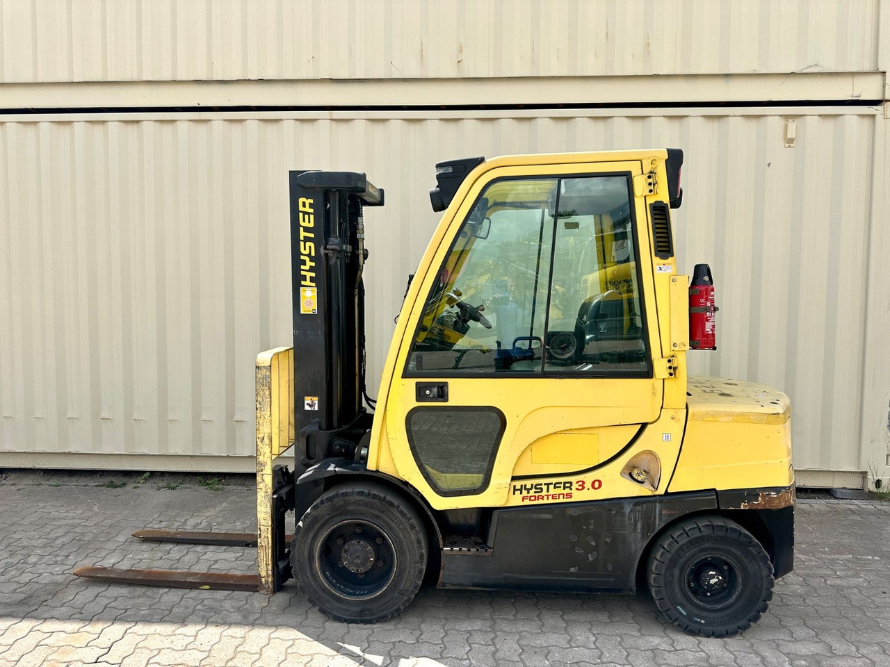 Hyster H3.0FT / Diesel / Triplex / Ex Armee - Chariot élévateur diesel: photos 2 Hyster H3.0FT / Diesel / Triplex / Ex Armee - Chariot élévateur diesel: photos 2