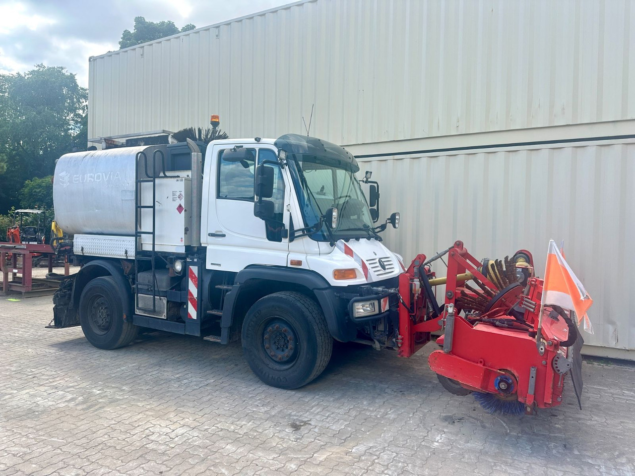 Unimog U400 Schäfer-Technic Bitum/Asphalt / TÜV 02/2026 - Travaux routiers: photos 4 Unimog U400 Schäfer-Technic Bitum/Asphalt / TÜV 02/2026 - Travaux routiers: photos 4