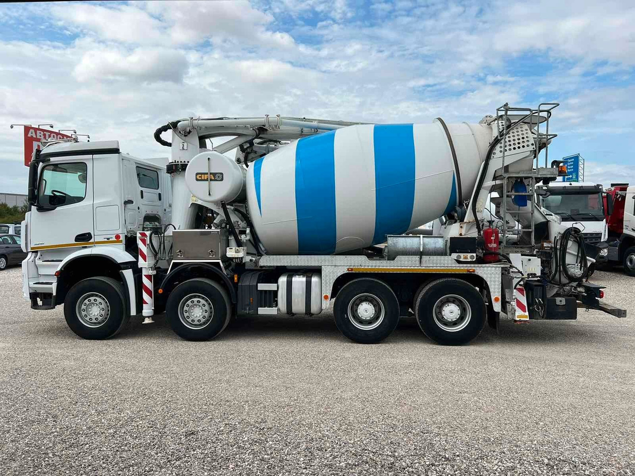 Mercedes-Benz AROCS 3251 CIFA MAGNUM MK28.4L - Camion malaxeur pompe: photos 4 Mercedes-Benz AROCS 3251 CIFA MAGNUM MK28.4L - Camion malaxeur pompe: photos 4