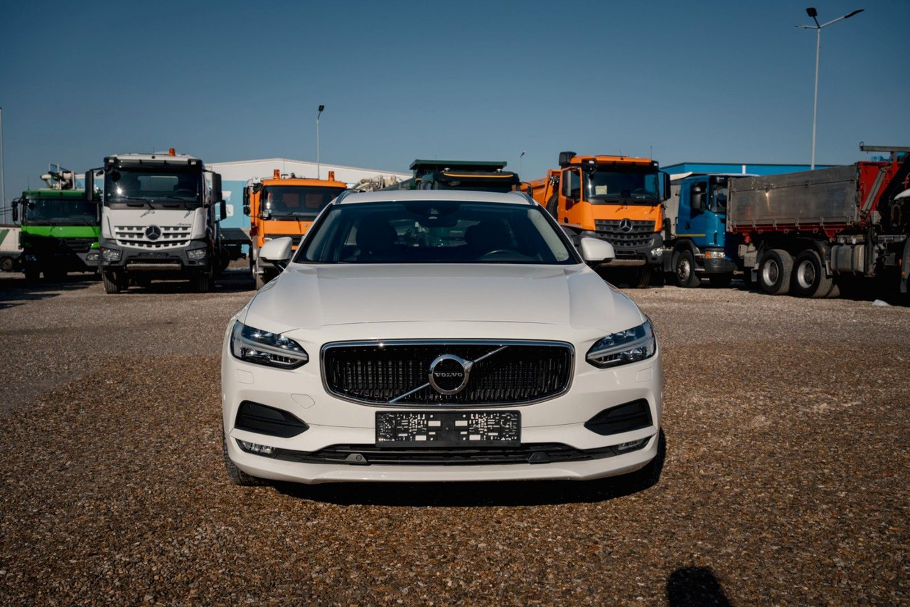 Volvo V90 D4 Momentum 2.0D - Voiture break: photos 3 Volvo V90 D4 Momentum 2.0D - Voiture break: photos 3