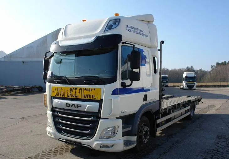 DAF CF 410 EURO 6 Laweta - Platforma super stan - Camion plateau: photos 2 DAF CF 410 EURO 6 Laweta - Platforma super stan - Camion plateau: photos 2