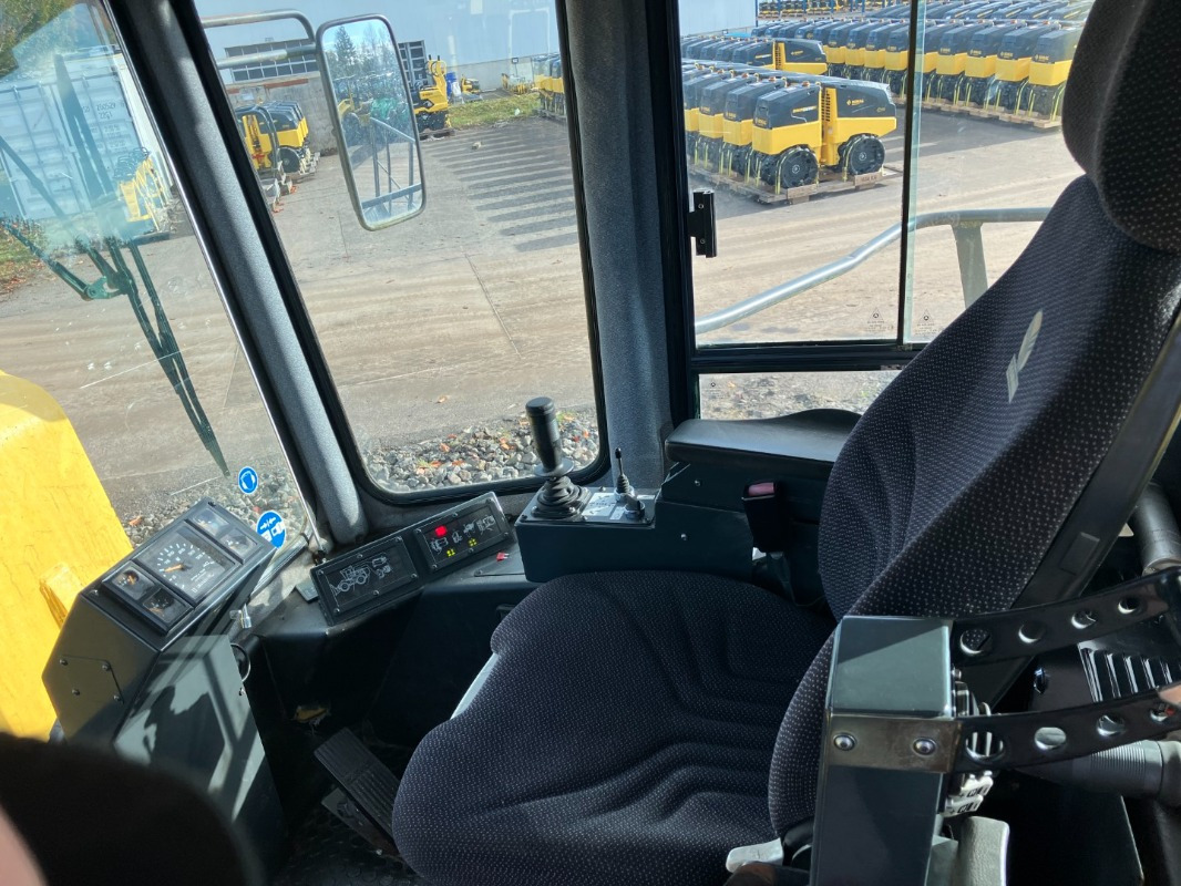 BOMAG DE BC 772 RS - Compacteur à pieds de mouton/ Monocylindre: photos 5 BOMAG DE BC 772 RS - Compacteur à pieds de mouton/ Monocylindre: photos 5