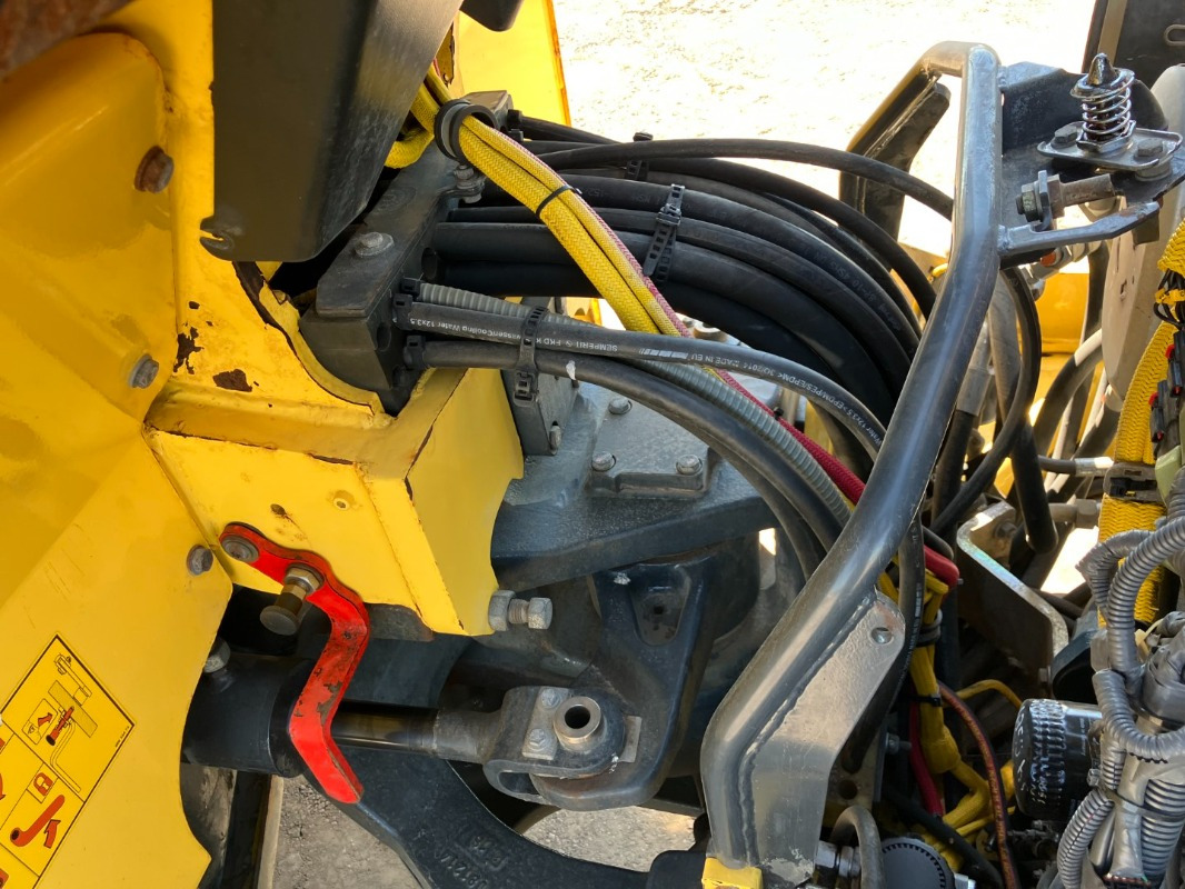 BOMAG DE BW 161 AD-5  Stage IIIb/Tier 4i - Rouleau compresseur: photos 5 BOMAG DE BW 161 AD-5  Stage IIIb/Tier 4i - Rouleau compresseur: photos 5