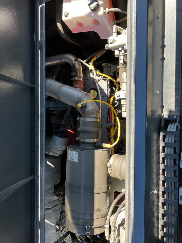 BOMAG IT BF 800 C S600  Stage IIIa/Tier 3 - Finisseur: photos 4 BOMAG IT BF 800 C S600  Stage IIIa/Tier 3 - Finisseur: photos 4