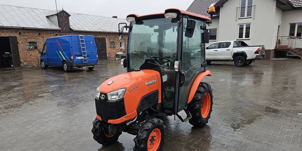 Ciągnik Kubota B2650 4x4 klima 26 KM hydrostat - Tracteur agricole: photos 2 Ciągnik Kubota B2650 4x4 klima 26 KM hydrostat - Tracteur agricole: photos 2