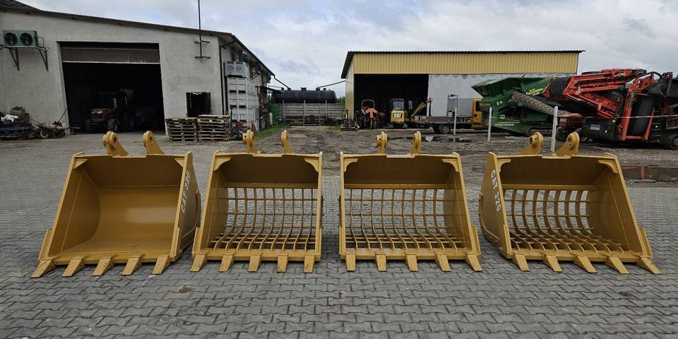 Łyżka ażurowa przesiewająca do koparki 18-25t sworzeń 80mm - Godet pour Engins de chantier: photos 1 Łyżka ażurowa przesiewająca do koparki 18-25t sworzeń 80mm - Godet pour Engins de chantier: photos 1