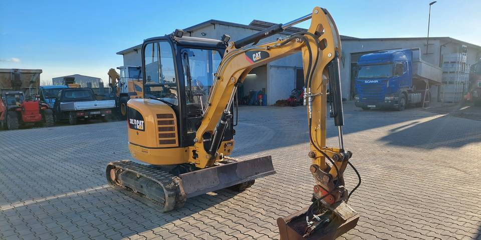 Minikoparka Caterpillar CAT 302.7D CR - Pelle sur chenille: photos 4 Minikoparka Caterpillar CAT 302.7D CR - Pelle sur chenille: photos 4