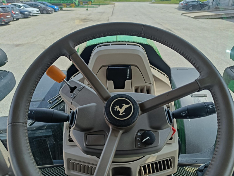 Tracteur agricole John Deere 6R 155 Autopower: photos 15 Tracteur agricole John Deere 6R 155 Autopower: photos 15