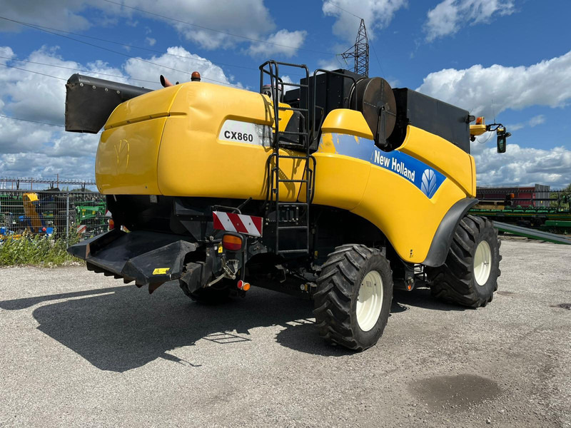 New Holland CX 860 - Moissonneuse-batteuse: photos 3 New Holland CX 860 - Moissonneuse-batteuse: photos 3