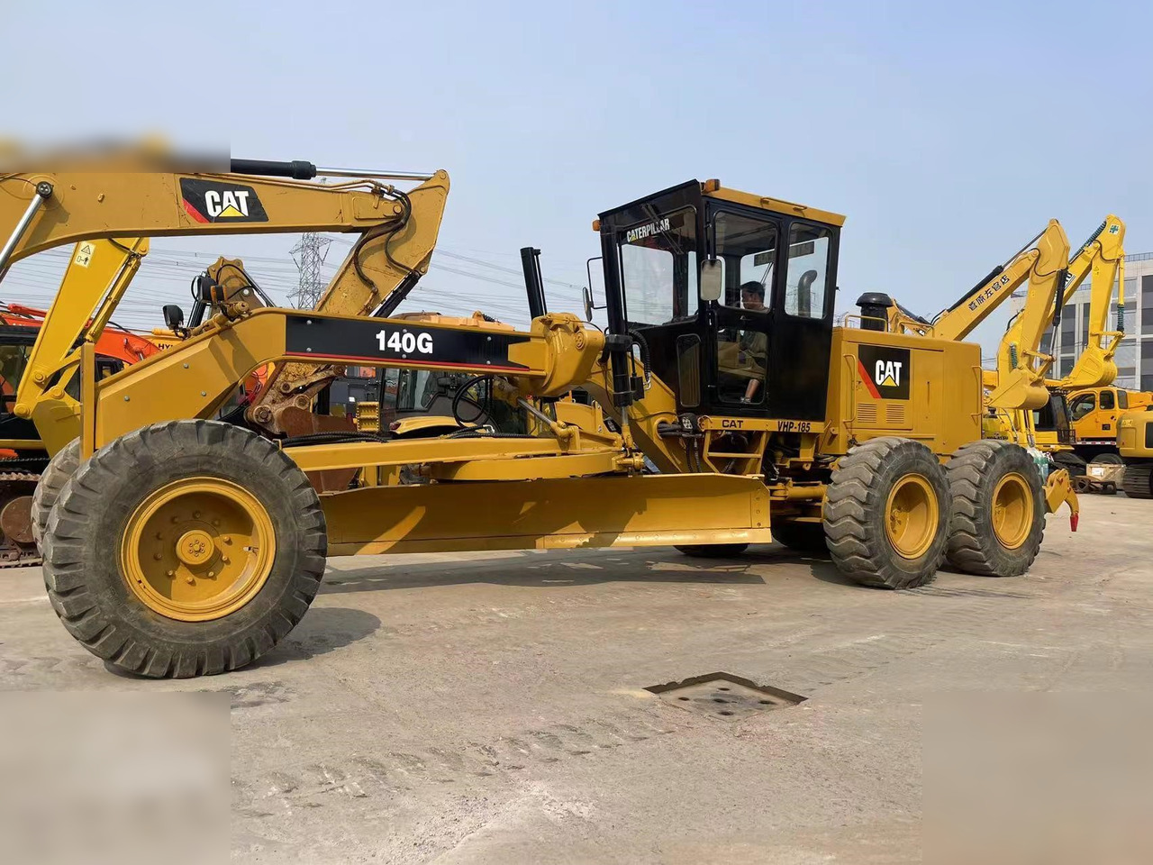CATERPILLAR 140G - Niveleuse: photos 1 CATERPILLAR 140G - Niveleuse: photos 1