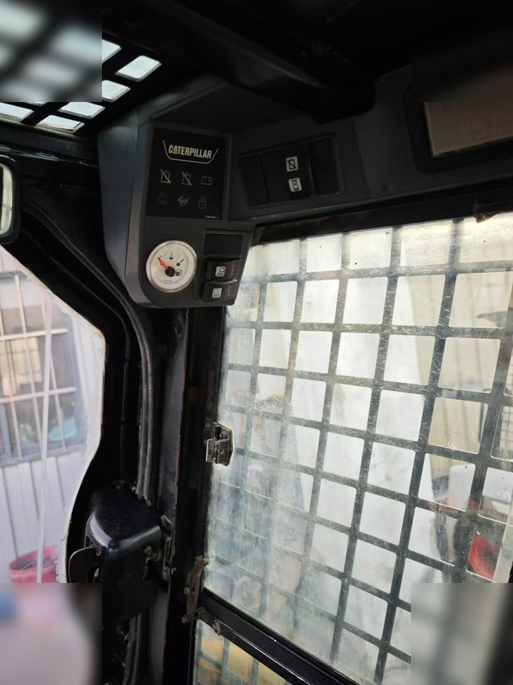 CATERPILLAR 226B en leasing occasion CATERPILLAR 226B: photos 7