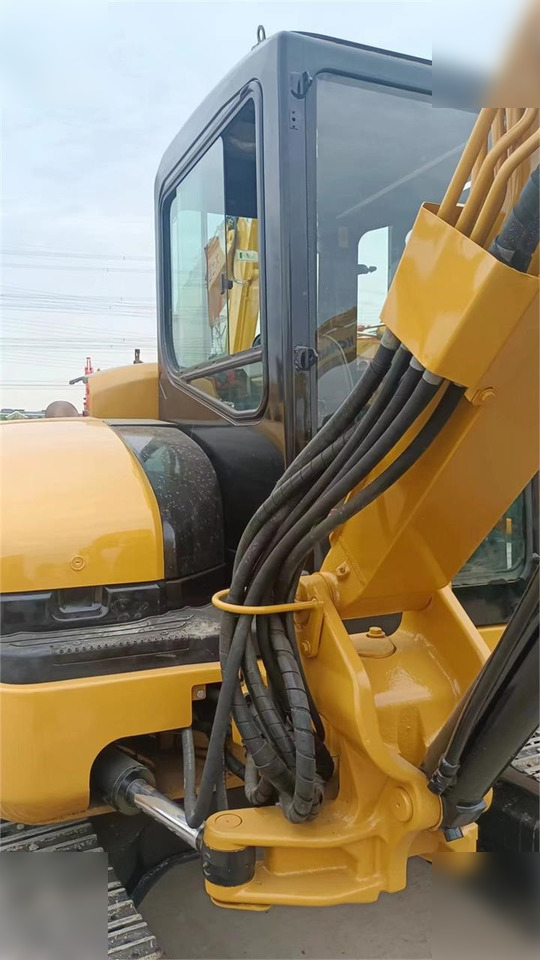 Mini pelle CATERPILLAR 304C CR: photos 6