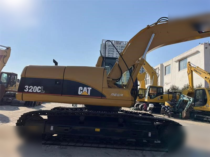 CATERPILLAR 320CL - Pelle sur chenille: photos 5 CATERPILLAR 320CL - Pelle sur chenille: photos 5