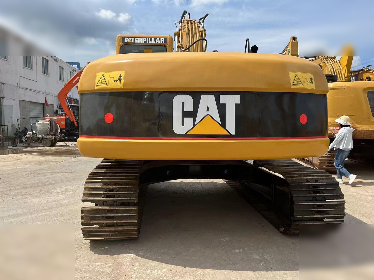 CATERPILLAR 320CL - Pelle sur chenille: photos 2 CATERPILLAR 320CL - Pelle sur chenille: photos 2