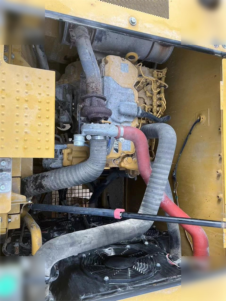 CATERPILLAR 320GC - Pelle sur chenille: photos 5 CATERPILLAR 320GC - Pelle sur chenille: photos 5