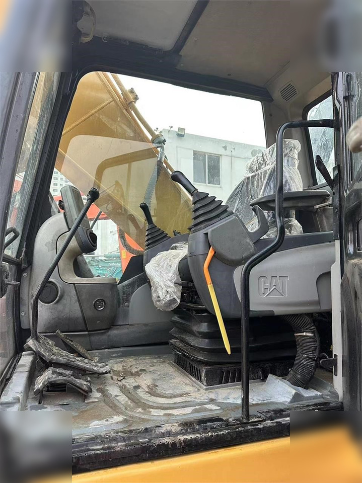 Pelle sur chenille CATERPILLAR 323DL: photos 7