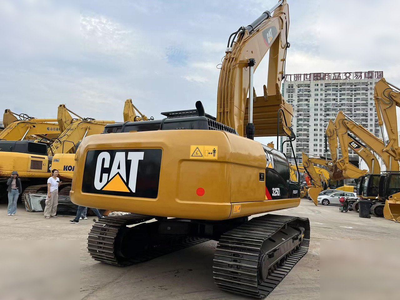 CATERPILLAR 325D - Pelle sur chenille: photos 4 CATERPILLAR 325D - Pelle sur chenille: photos 4