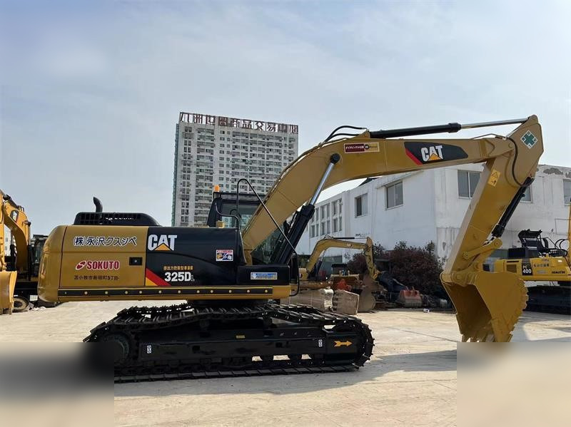 CATERPILLAR 325DL - Pelle sur chenille: photos 3 CATERPILLAR 325DL - Pelle sur chenille: photos 3