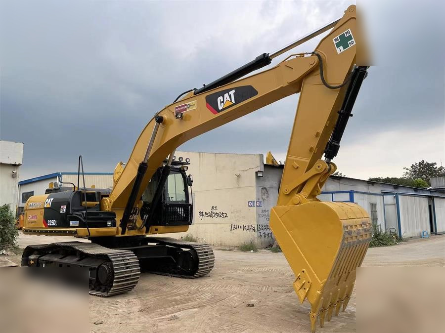 CATERPILLAR 325DL - Pelle sur chenille: photos 2 CATERPILLAR 325DL - Pelle sur chenille: photos 2