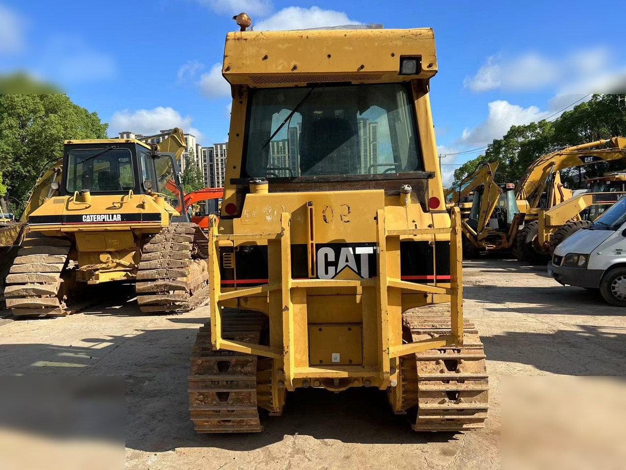 CATERPILLAR D5G XL - Bulldozer: photos 4 CATERPILLAR D5G XL - Bulldozer: photos 4
